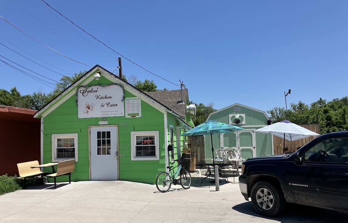 Carlos' Kitchen & Cater Photo 4