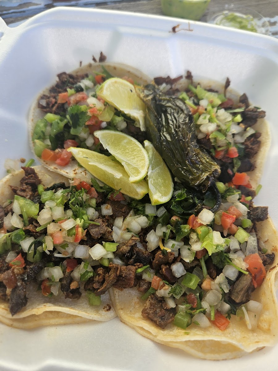 Carlos' Kitchen & Cater Photo 9