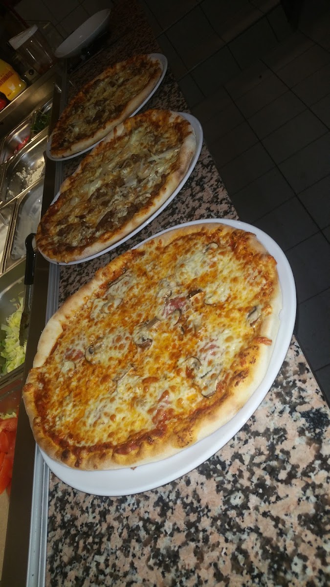 Armer Ali Döner-Pizza Photo 10