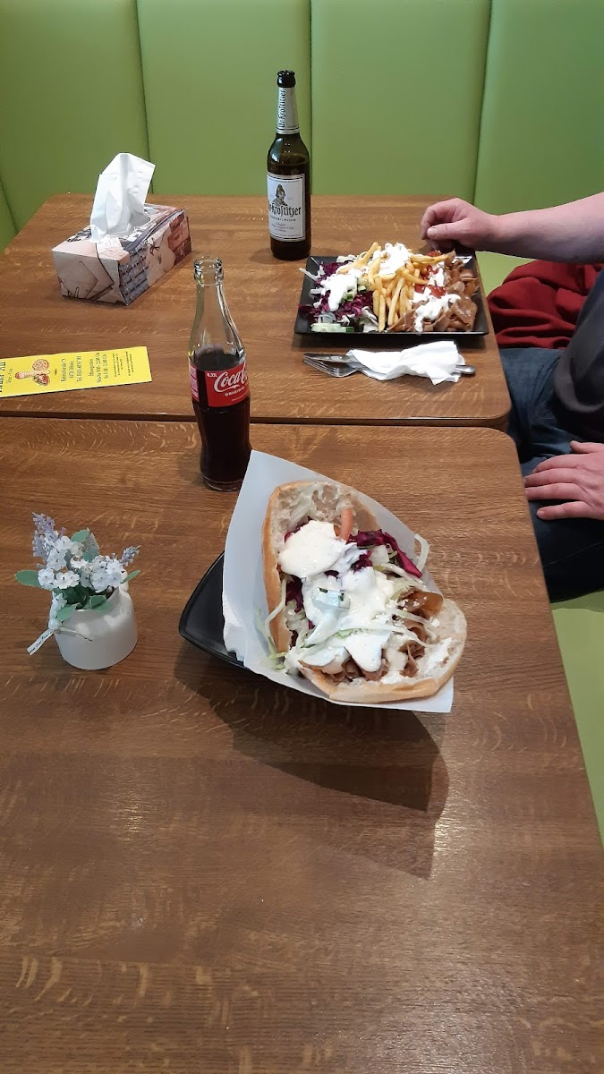 Armer Ali Döner-Pizza Photo 8