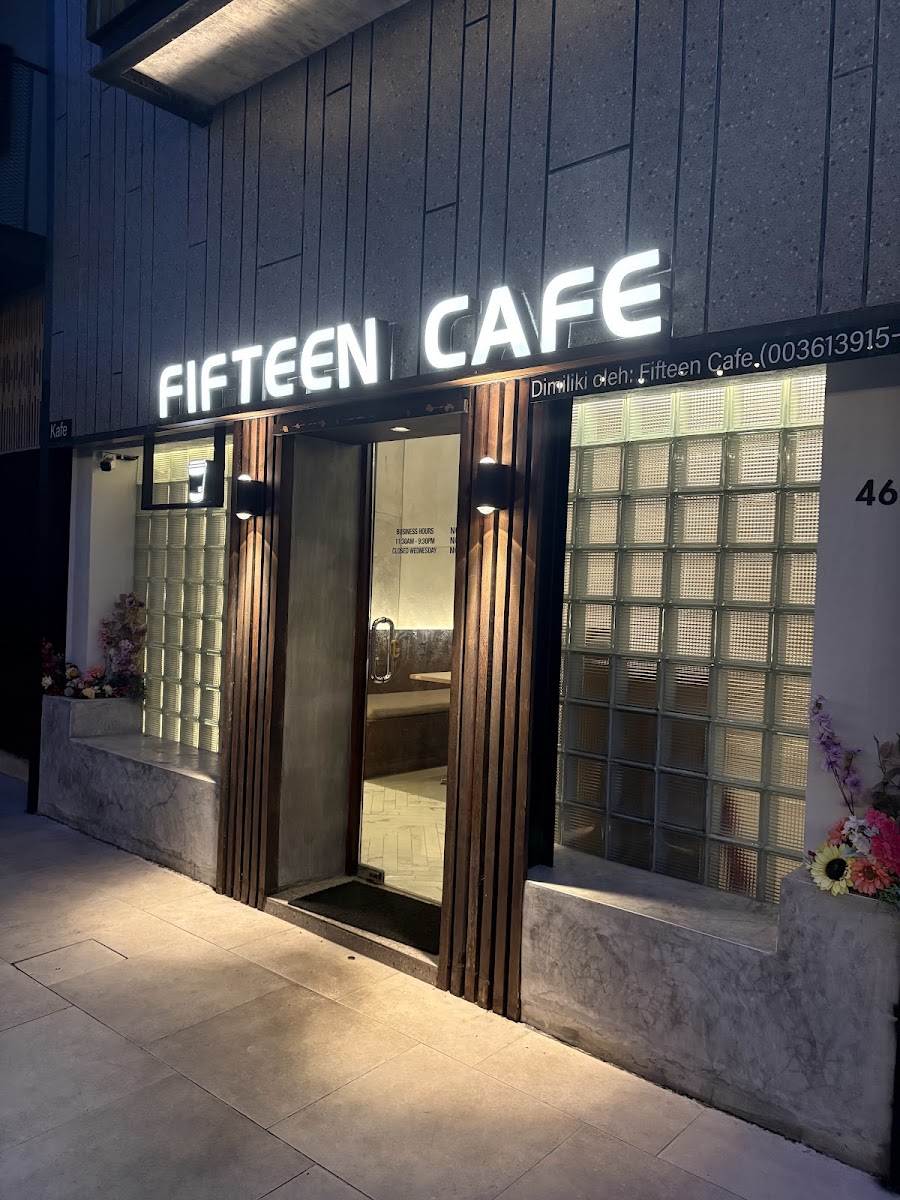 Fifteen Cafe
