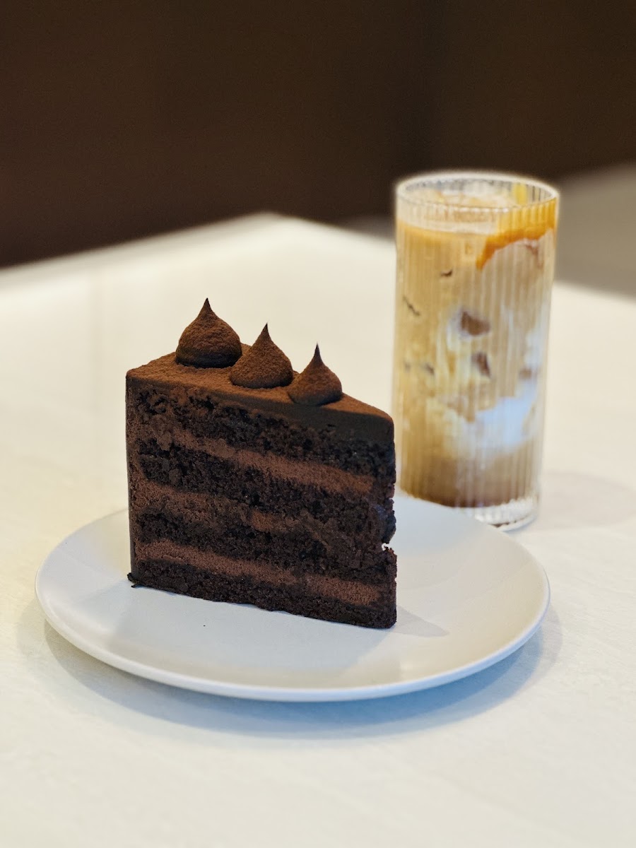 Fifteen Cafe Photo 7