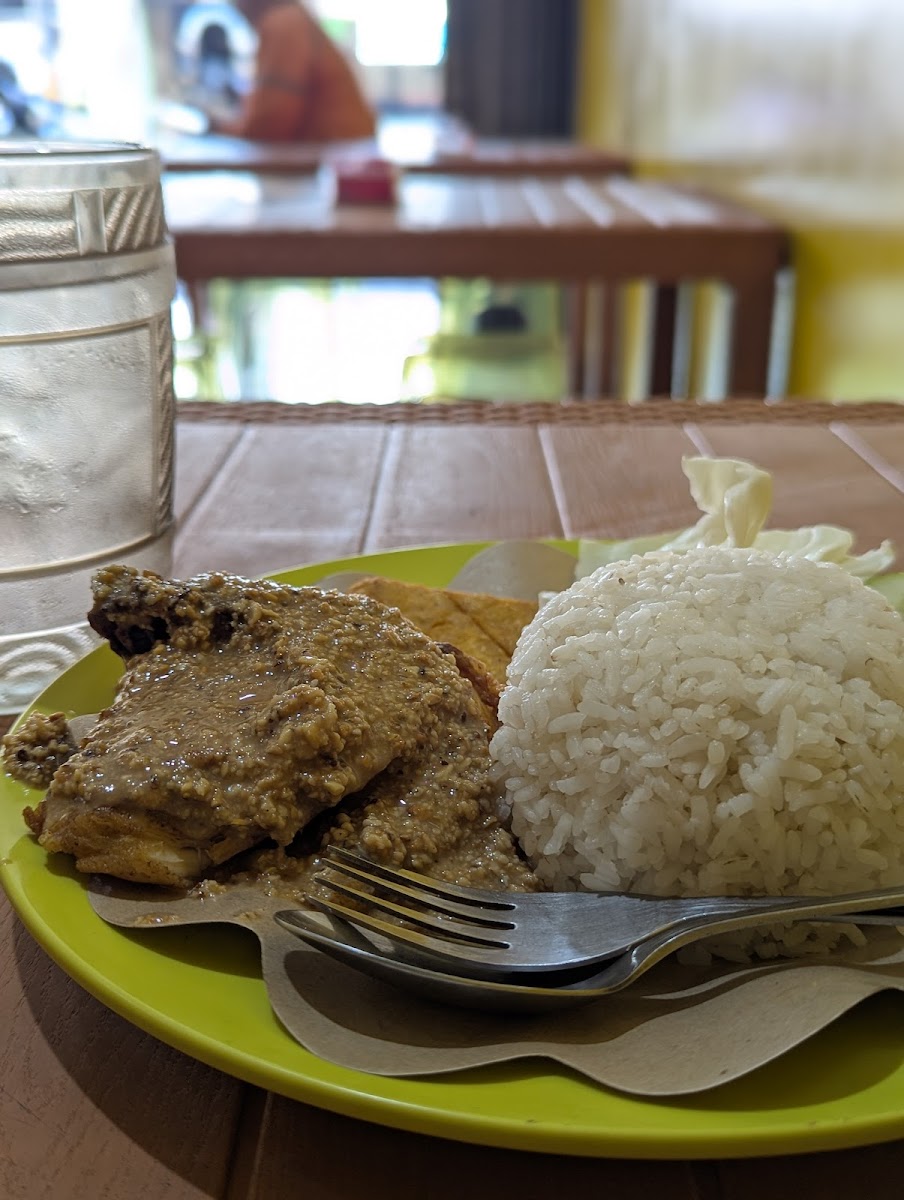 Ayam Gepuk Pak Gembus Kedungmundu Photo 7