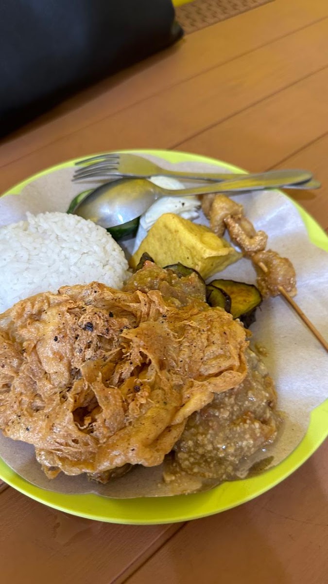Ayam Gepuk Pak Gembus Kedungmundu Photo 8