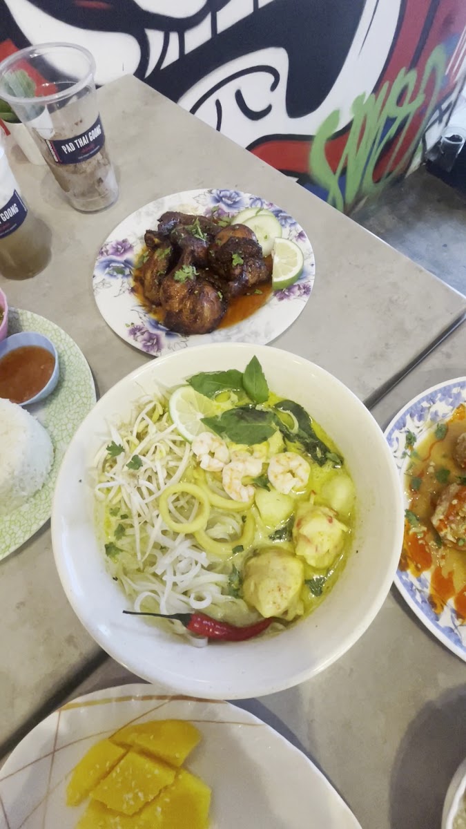 Pad Thai Goong Photo 2