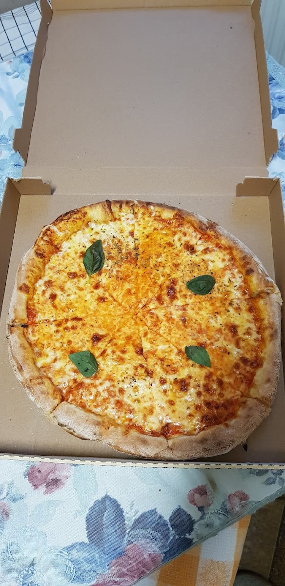 Milan‘s Pizza Photo 10