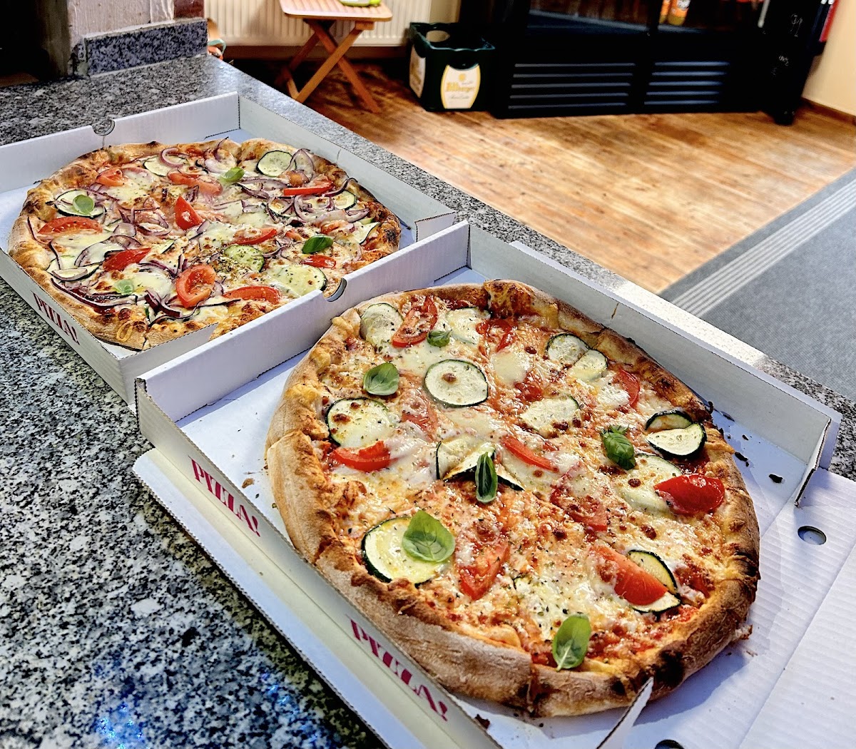 Milan‘s Pizza Photo 2