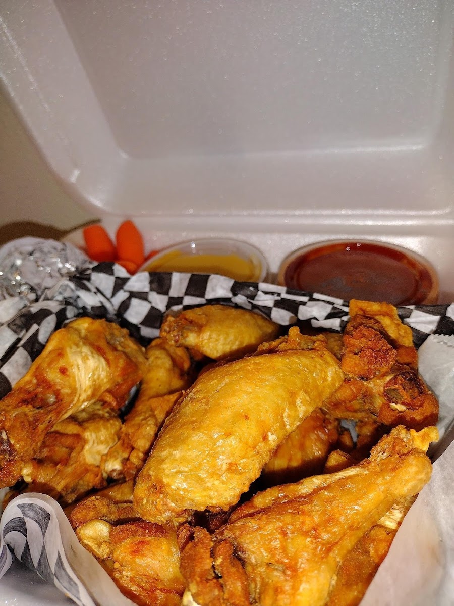 Lena's Pizza, Subs and Wings Westfield NY Photo 6