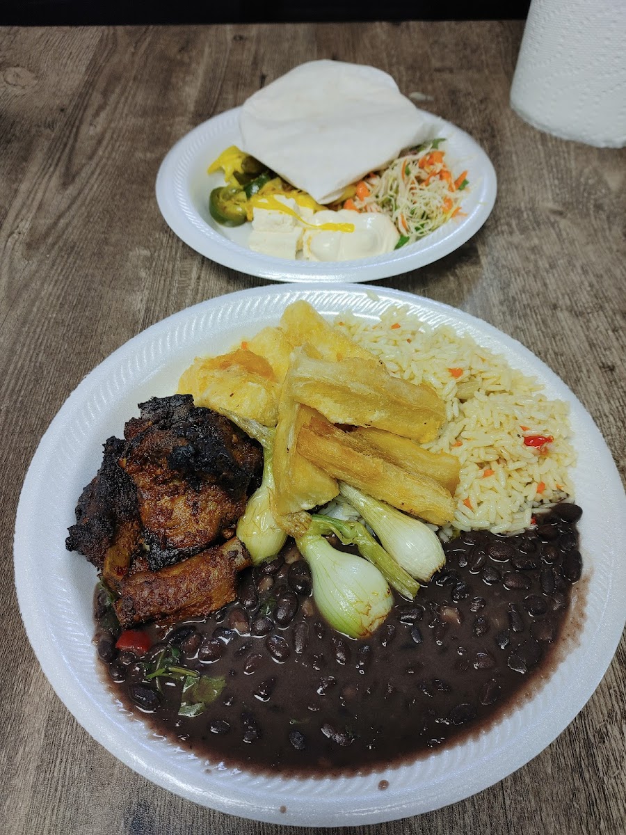 San Andres Grocery and Bakery Photo 5