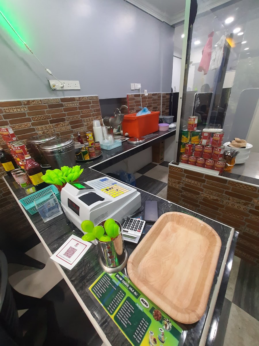 ROJAK CENDOL HAJI ALI ( PUNCAK ALAM ) Photo 4