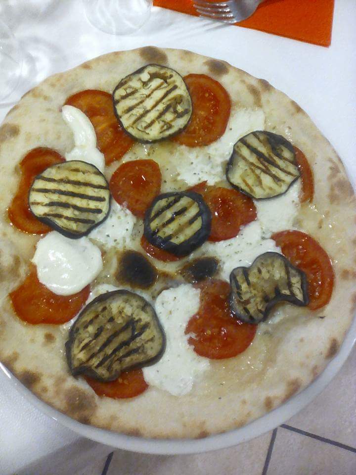 New Moon, Ristorante, Pizzeria, Bar Photo 4