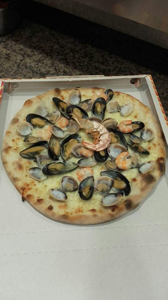 New Moon, Ristorante, Pizzeria, Bar Photo 7