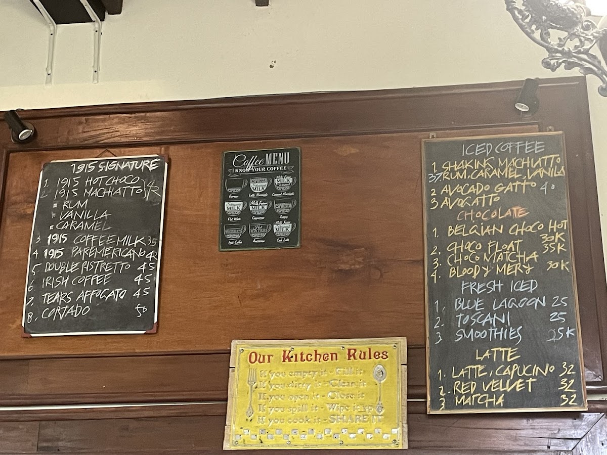 1915 Arts Koffie Huis Photo Menu 1