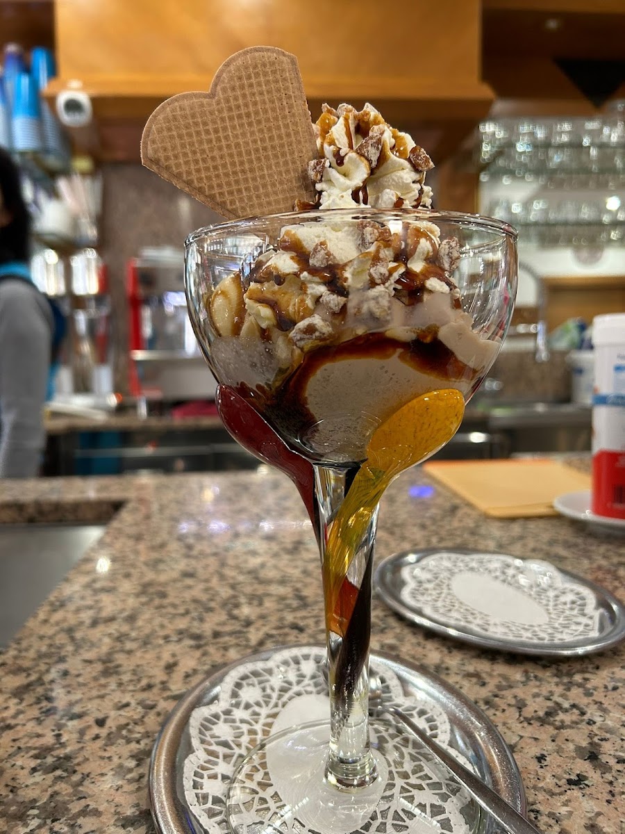 Eiscafé Dolomiti Großrosseln Photo 8