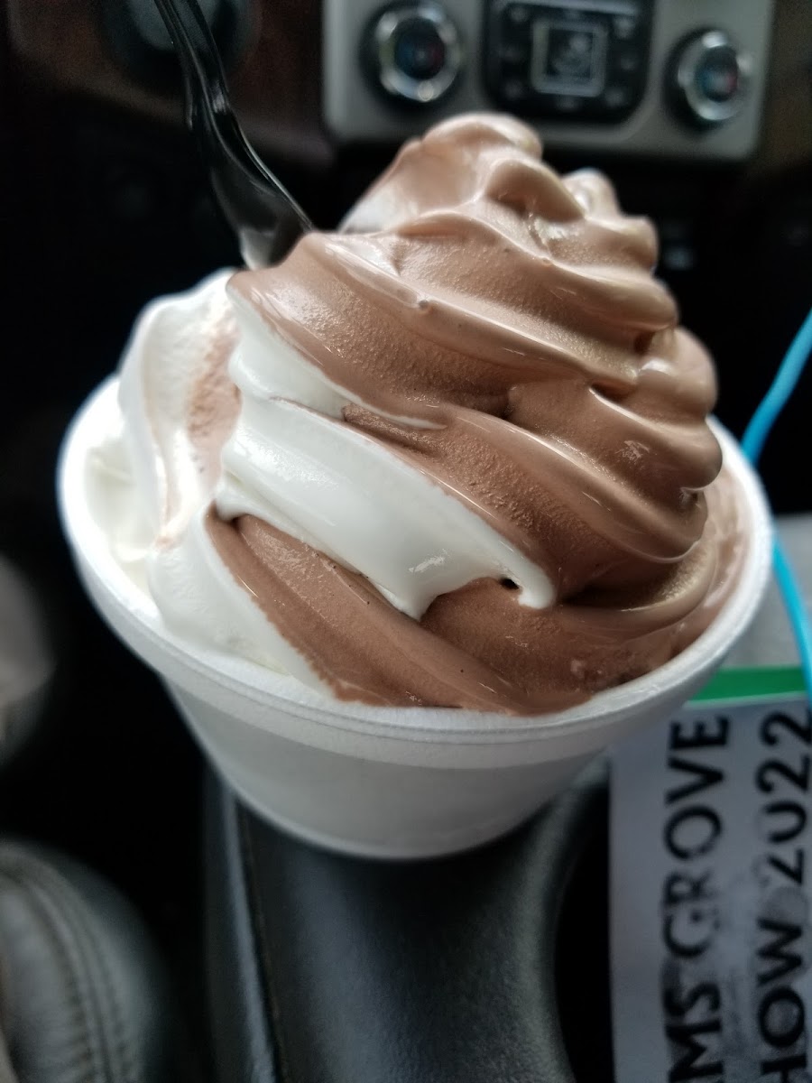 Cameo drive in Photo 9