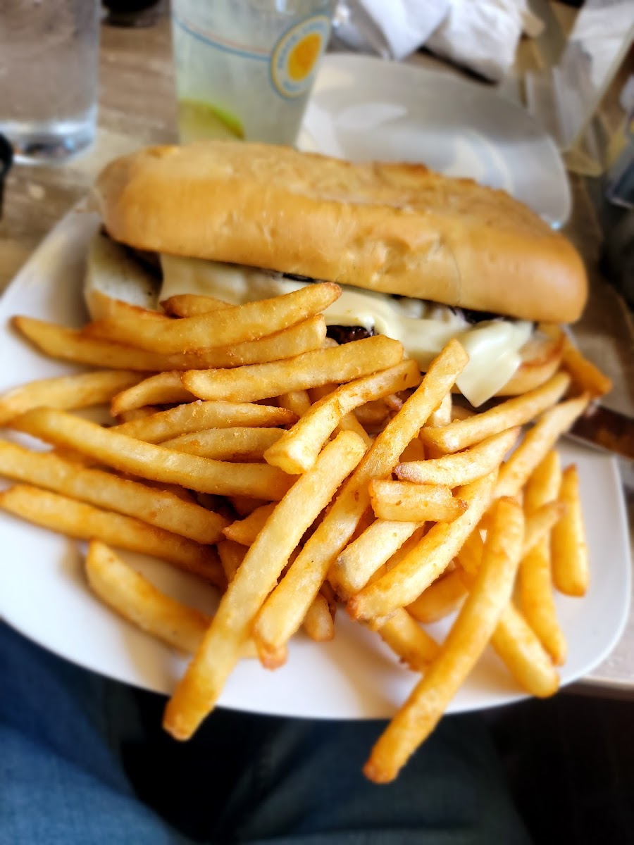 The Sand Trap Bar & Grill Photo 3