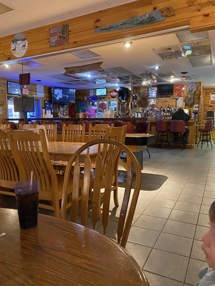 GT’s Family Restaurant Photo 4