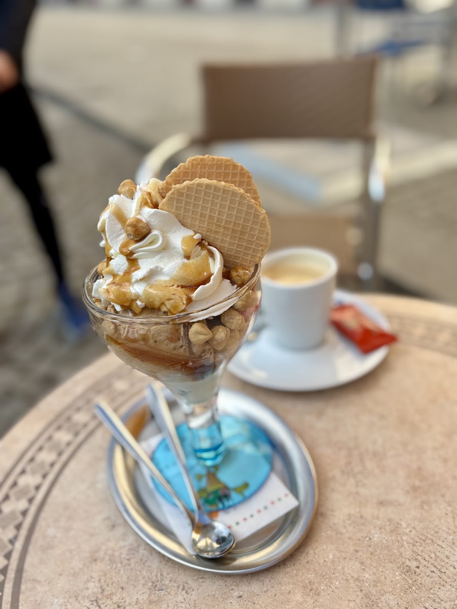 Eiscafé Adam Photo 2