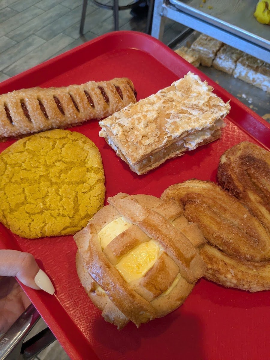 Angela's Bakery Photo 4