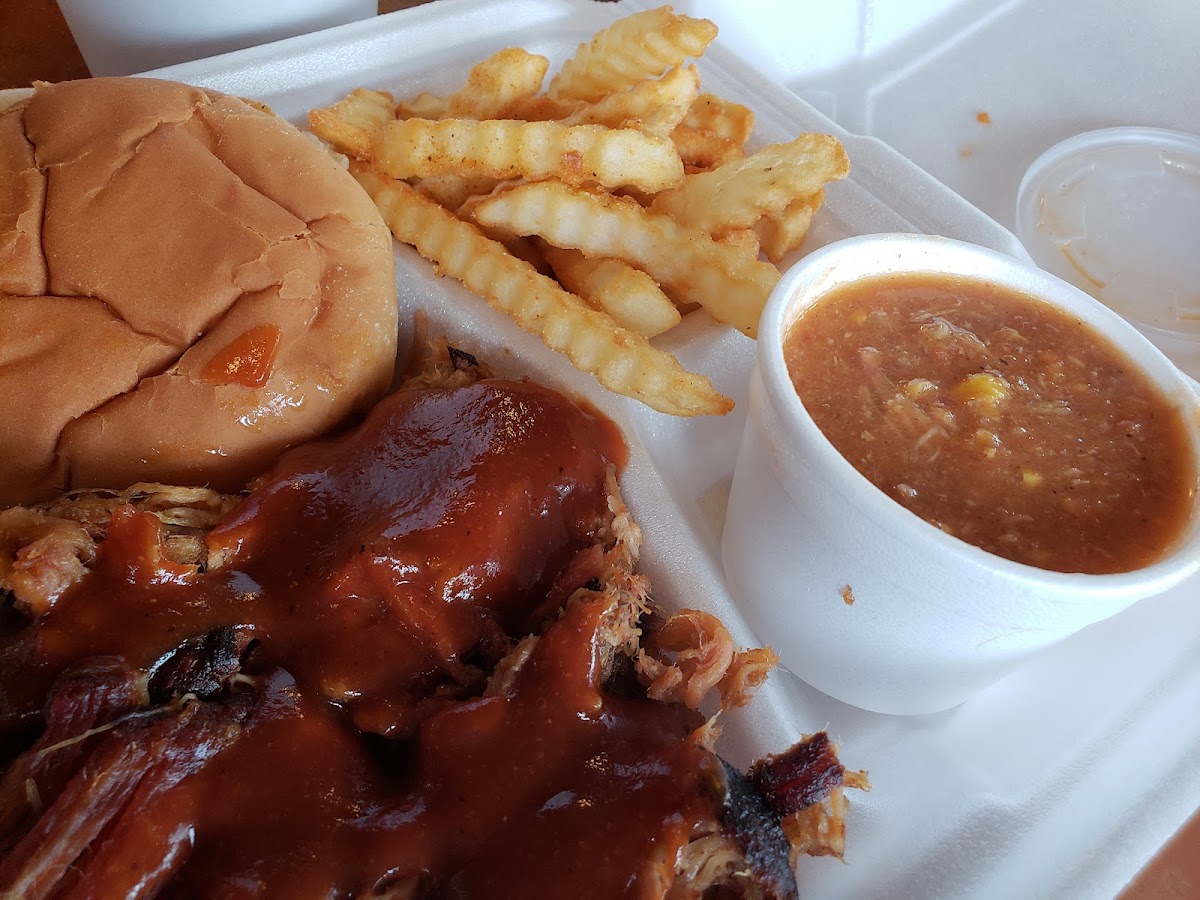 Livelys BBQ and Breakfast Photo 5