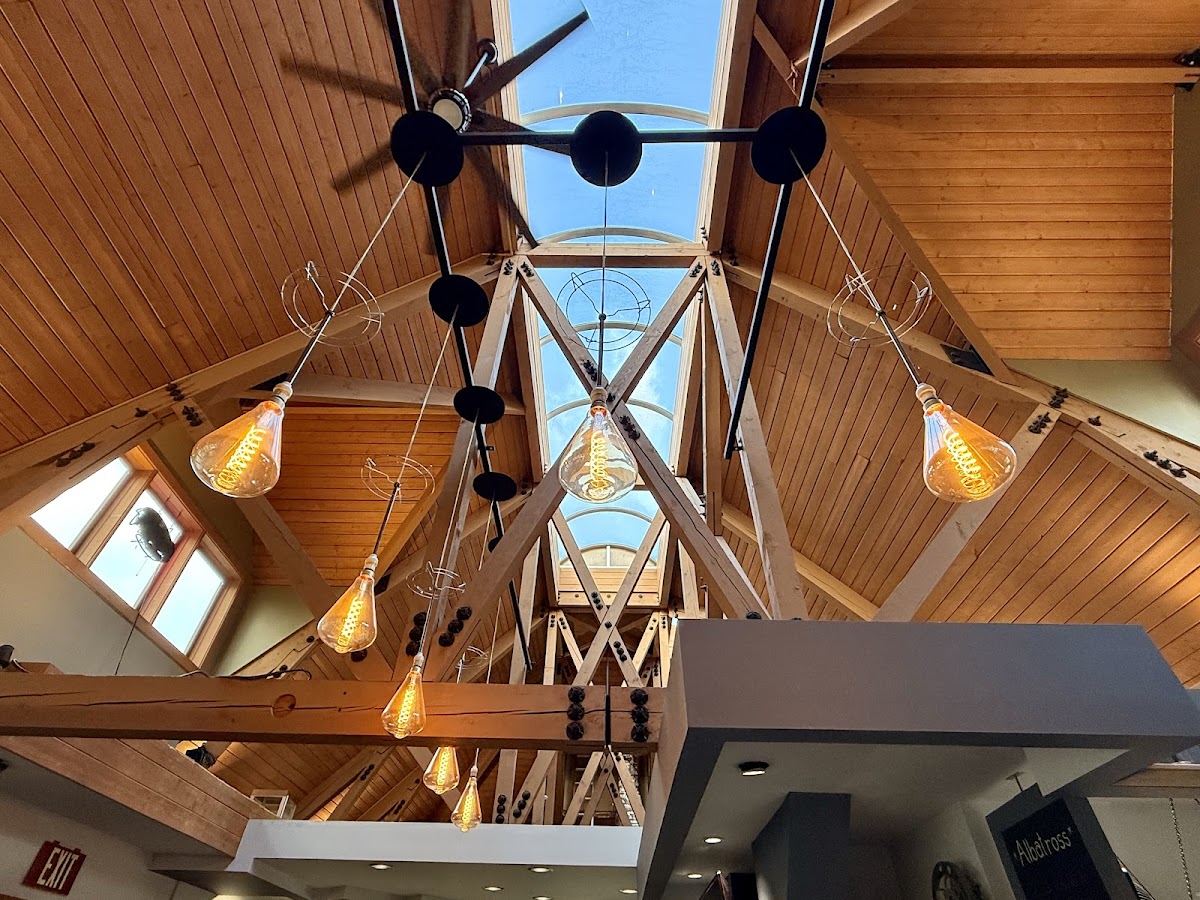 Albatross Clubhouse Restaurant Photo 3