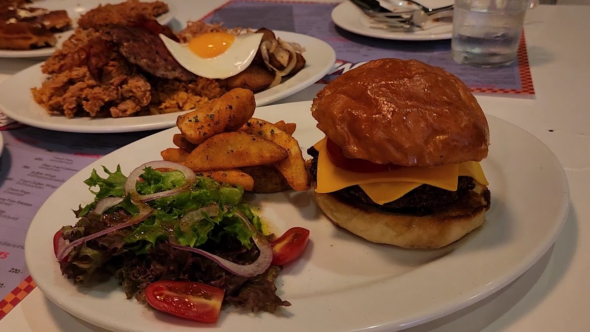 Mickey's Diner (Gaysorn Amarin Branch) Photo 2