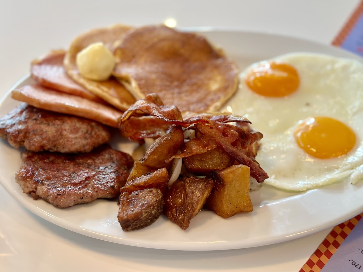 Mickey's Diner (Gaysorn Amarin Branch) Photo 9
