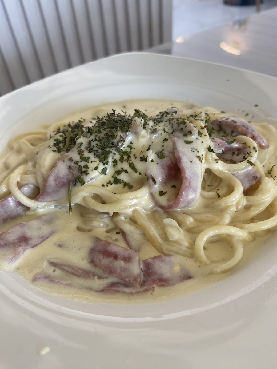 Flora Garden Cafe & Resto Photo 8