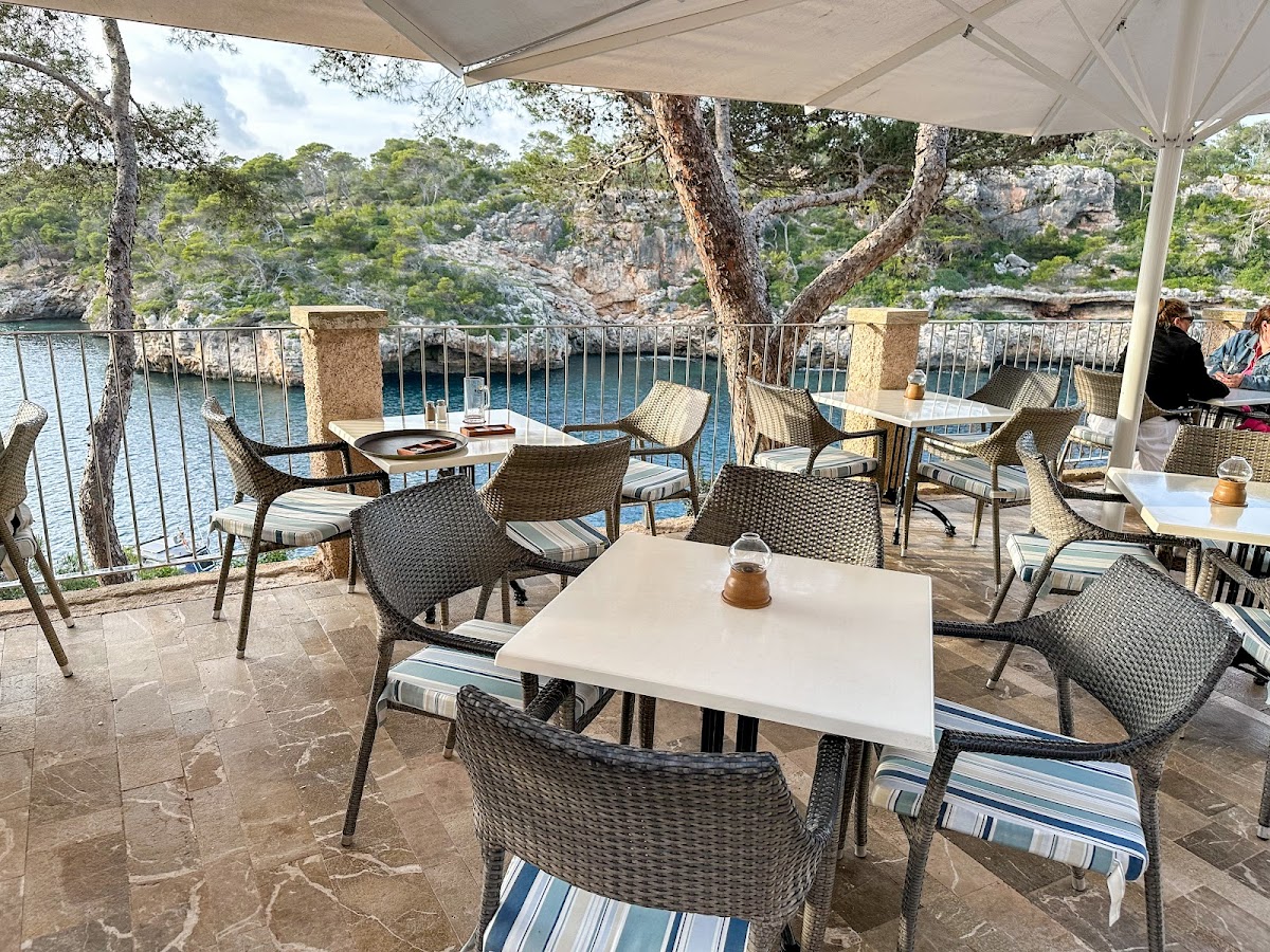 Restaurante Pizzería Es Port