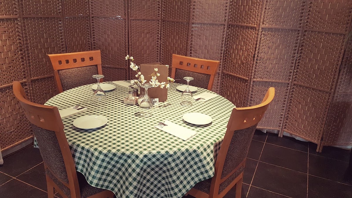 Francesco's restaurant Photo 4