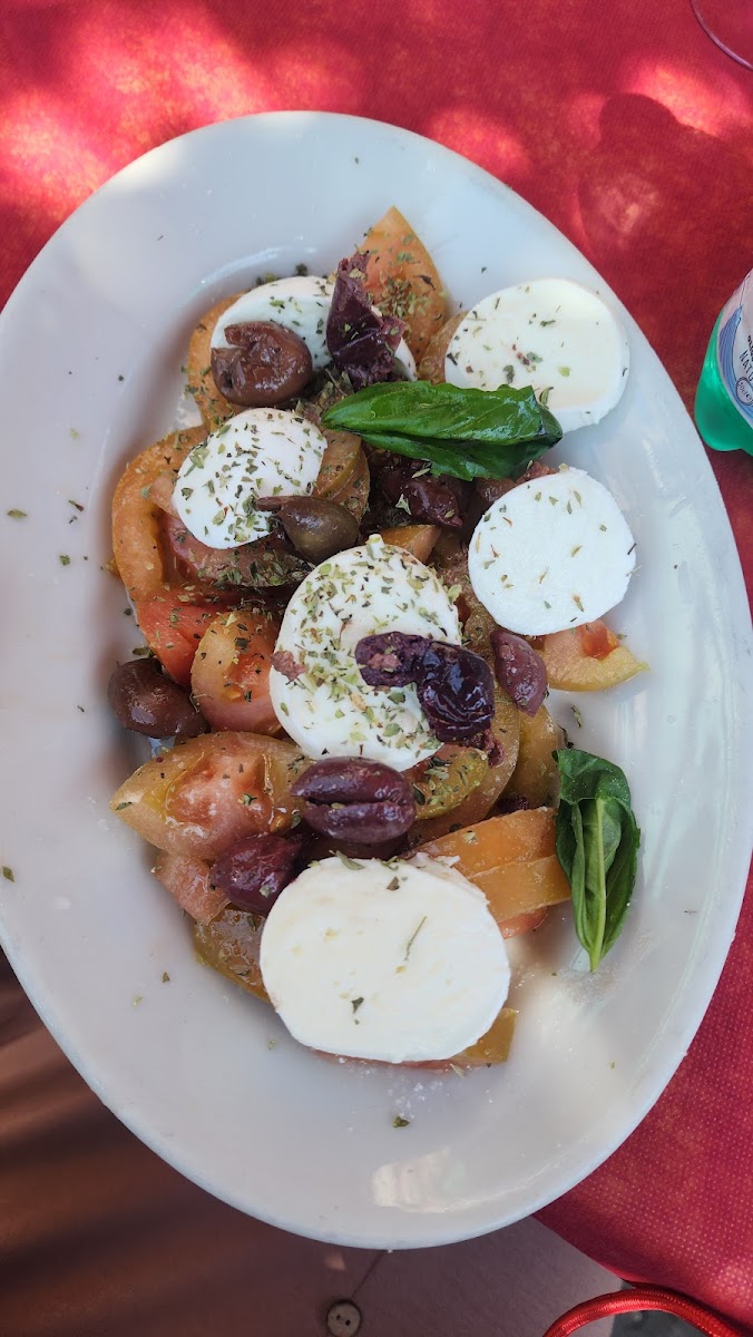Pizzeria Luna Caprese Photo 8