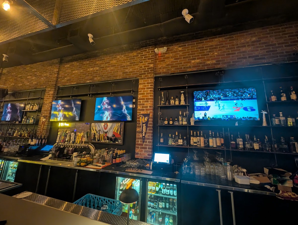 The Fitz Bar & Lounge Photo 4