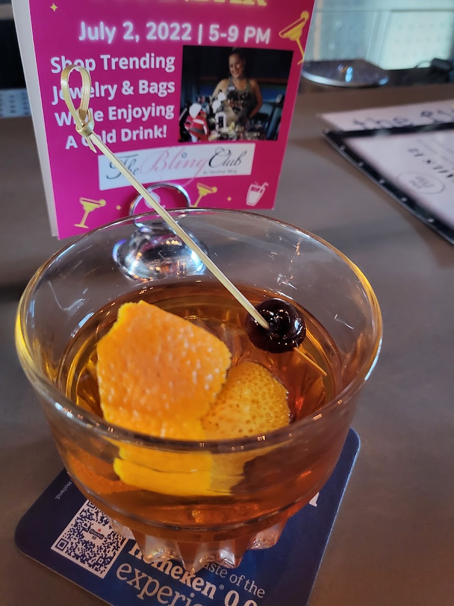 The Fitz Bar & Lounge Photo 7