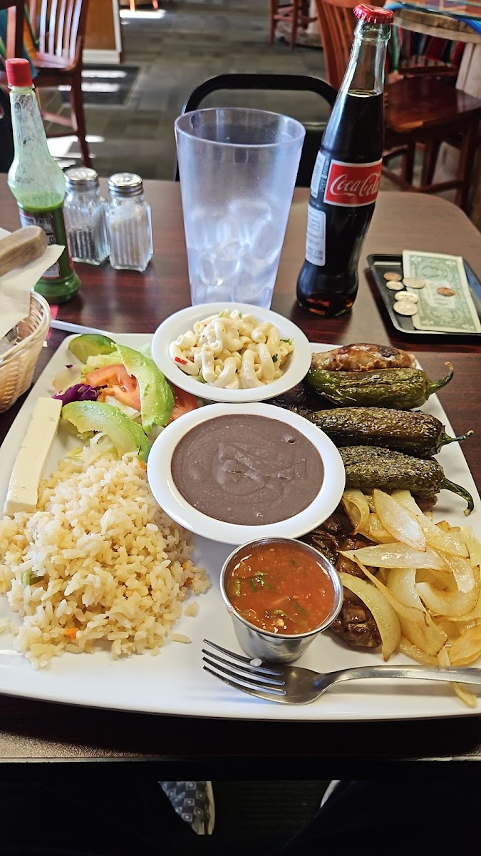 La Estancia Comida Guatemalteca Photo 6