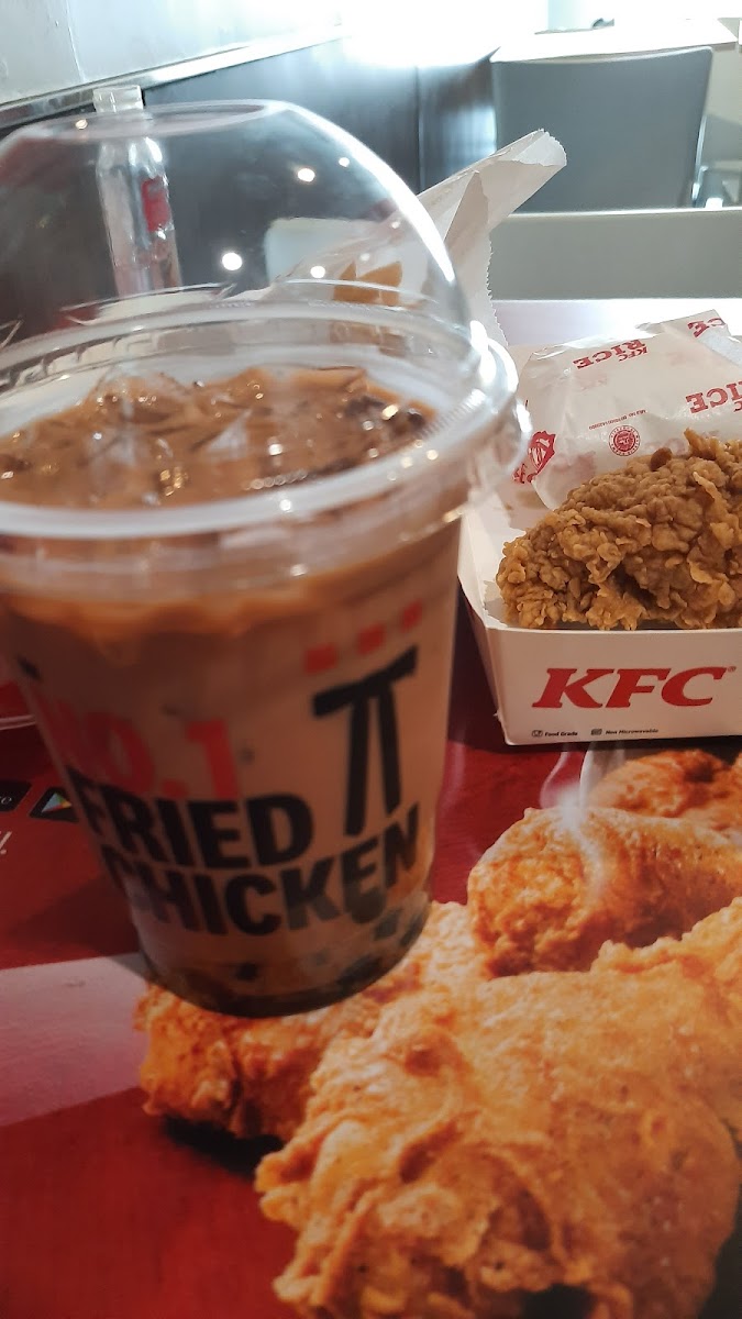 KFC Tanjungpinang Photo 8