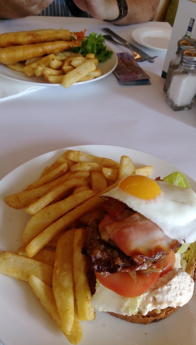 The British Hotel Port Adelaide Photo 10