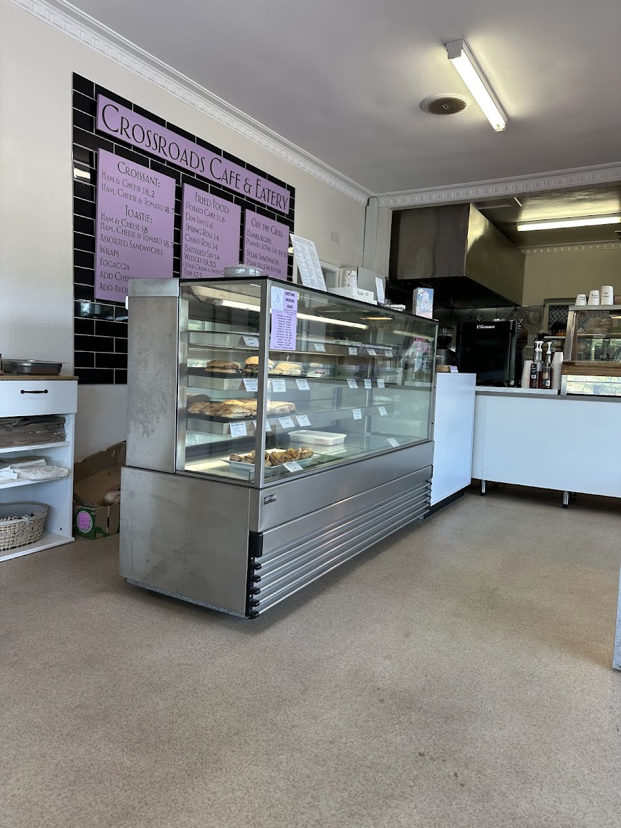 Crossroads Cafe & Eatery Photo 7