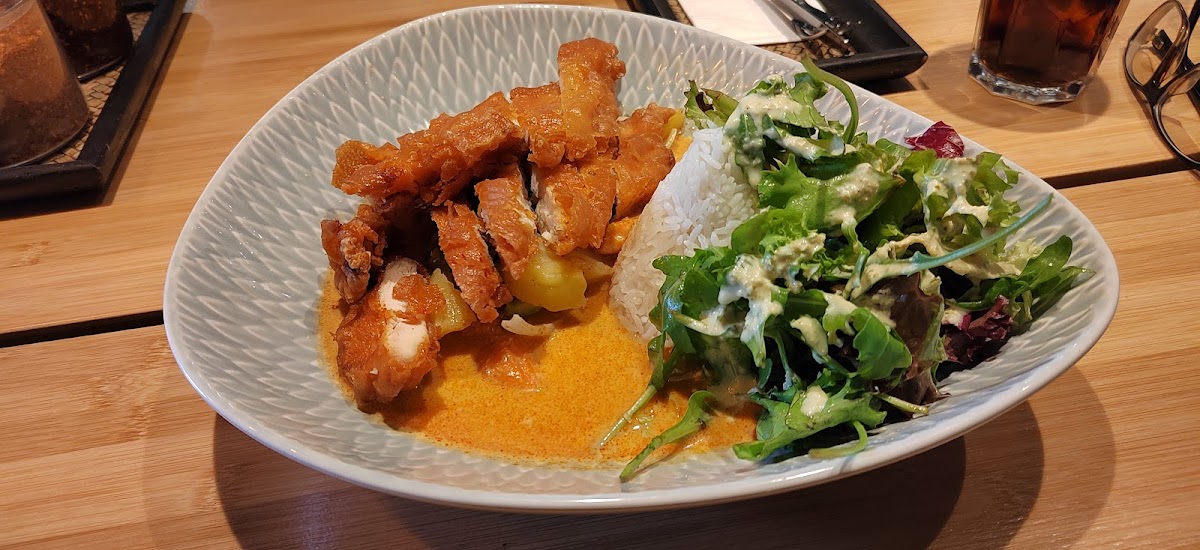 Nui Thai Kitchen Photo 8