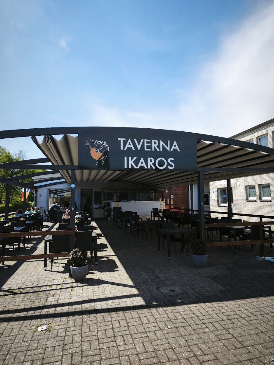 Ikaros Taverne Flugplatz Schwarze Heide