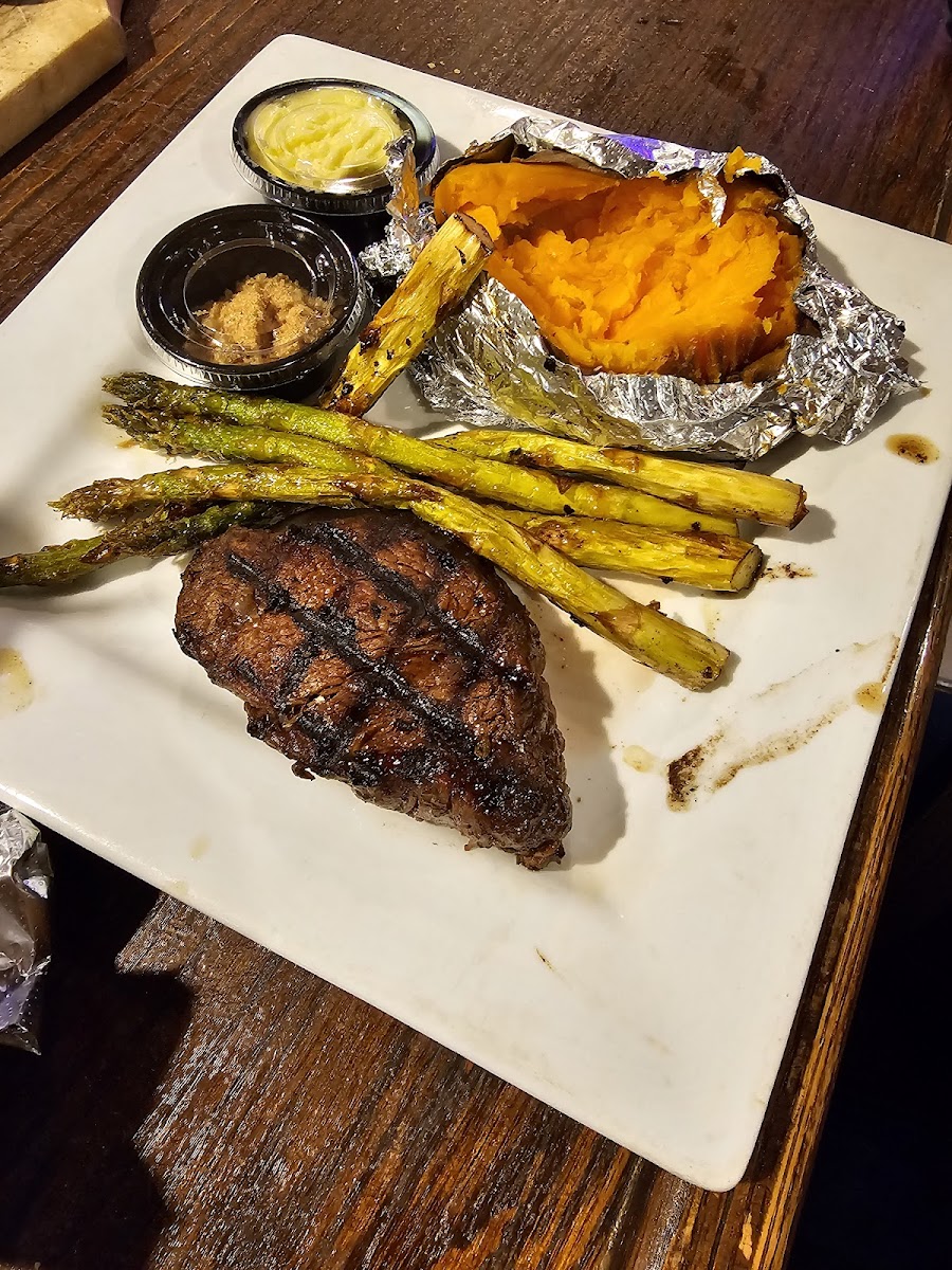 Prime 606 Steakhouse Photo 5