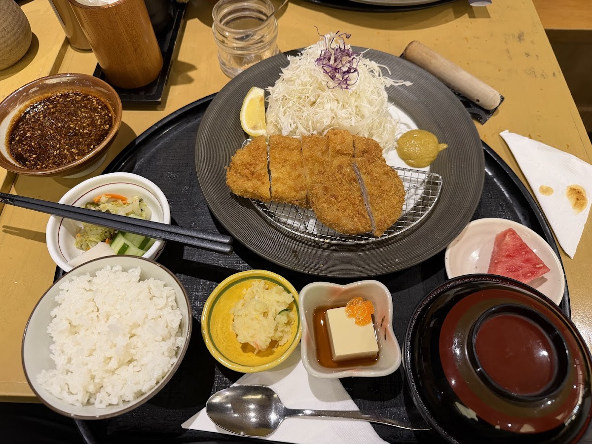Katsutoku かつ徳 Plaza Indonesia Photo 4