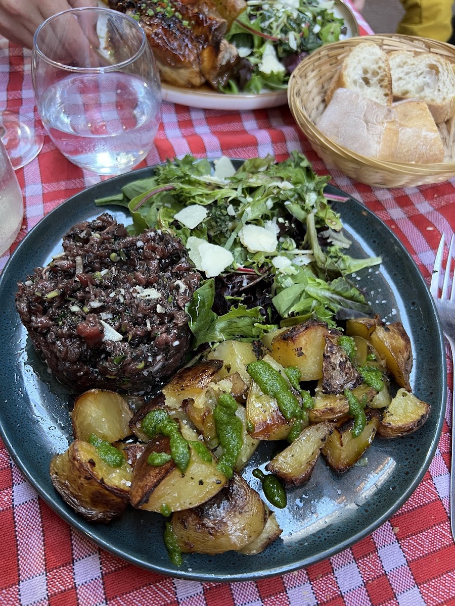 L'épicerie Georges Photo 6