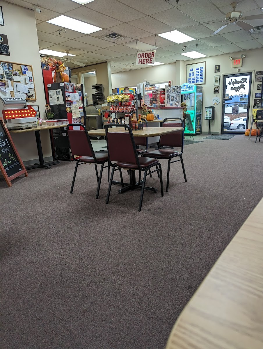 Rocky's Pizza Greeneville Photo 4