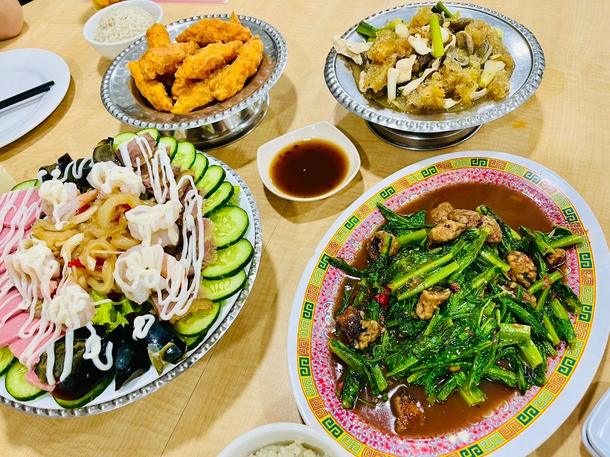 Fajar International Restaurant Photo 3