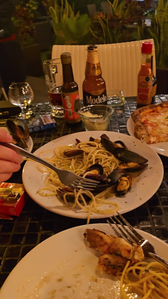 Pavarotti Ristorante Photo 2