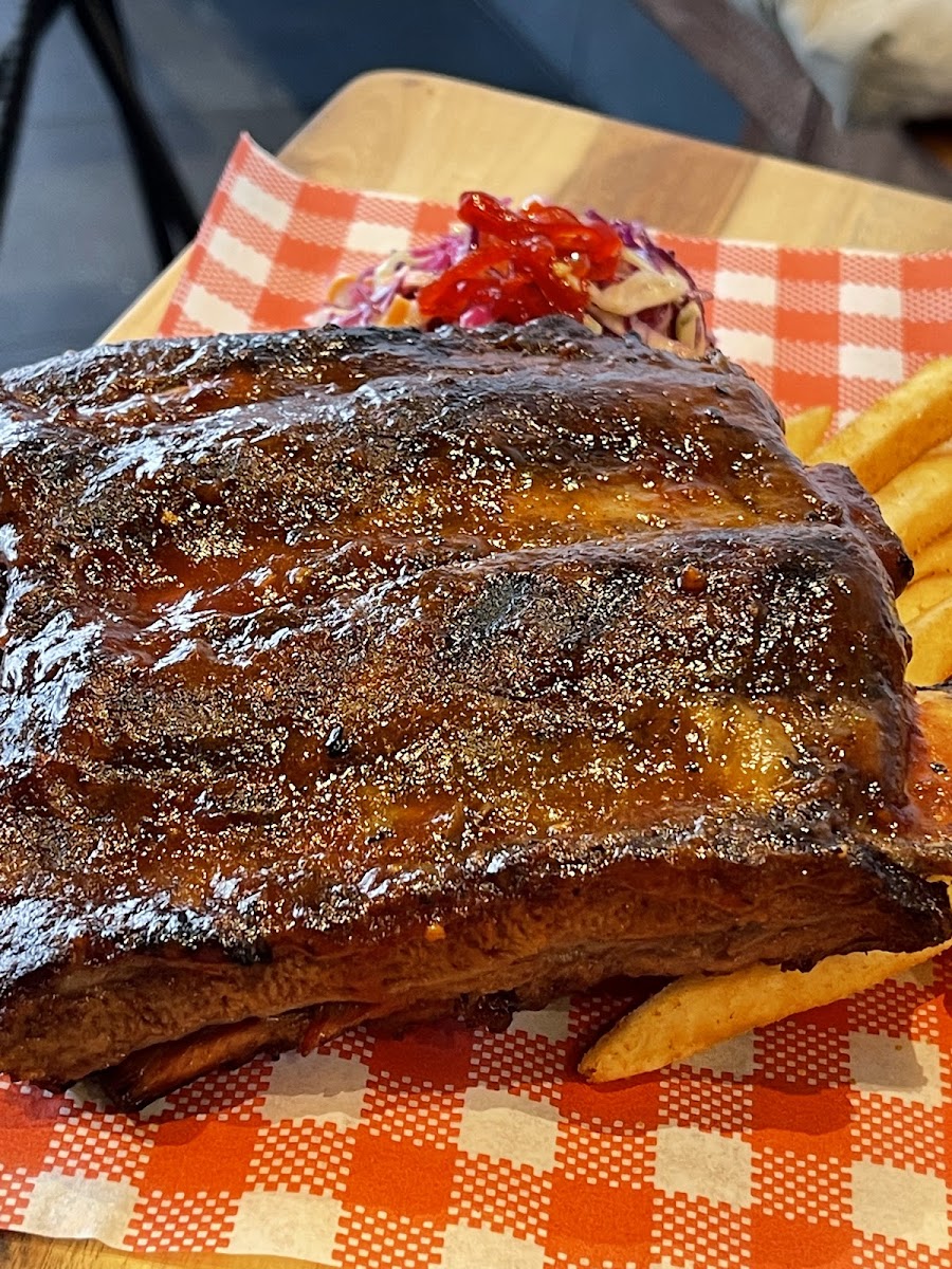 Hungry Cow Woodfire Pizzeria & Burgers Photo 9