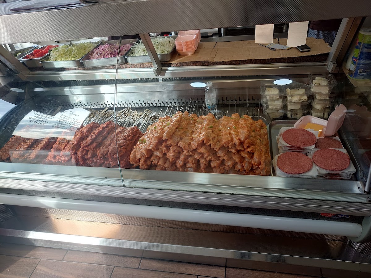 Charcoal Grill Hornchurch Photo 3