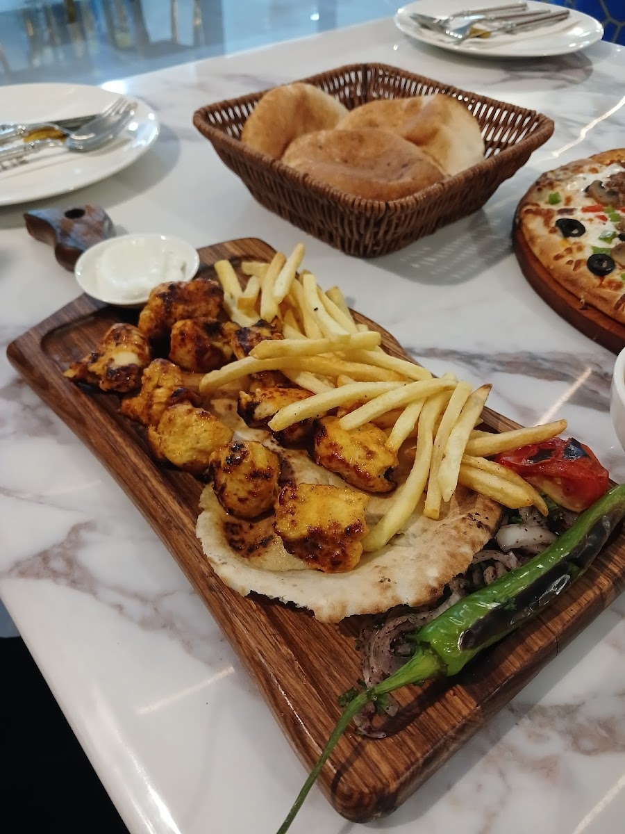 Royal Dream Restaurant Photo 8