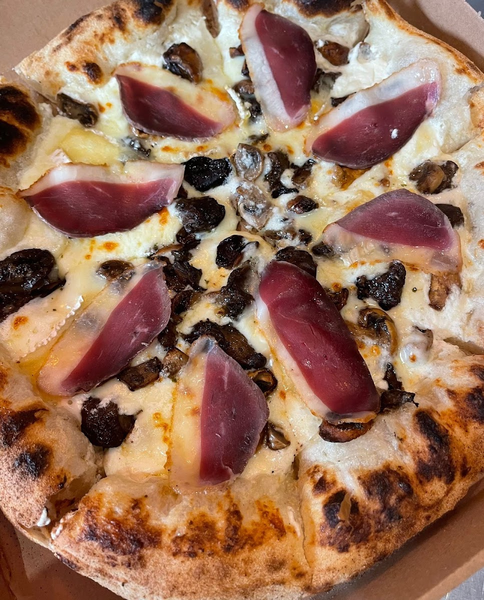 WONDER PIZZA Au Feu de Bois Photo 8