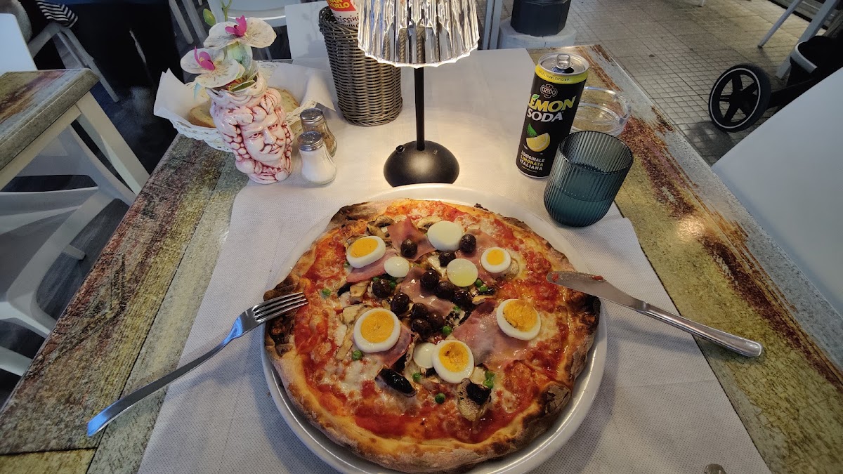 Ristorante Pizzeria La Sirenetta Photo 3